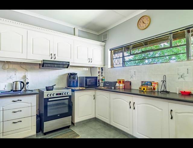 3 BEDROOM HOUSE FOR SALE IN PELHAM